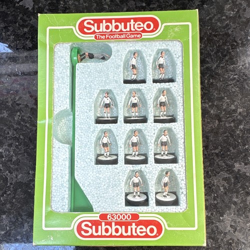 Subbuteo lightweight team set - lightweight,