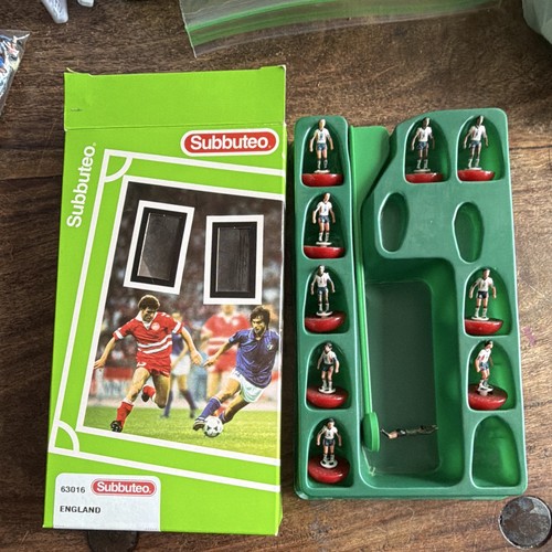 Subbuteo team ref 63016 - lw,
