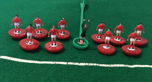 Subbuteo deluxe red and - deluxe,